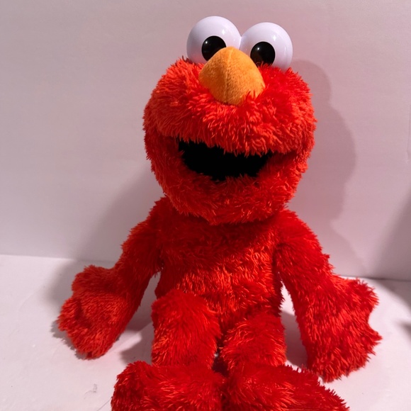 Sesame Street Tickliest Tickle Me Elmo, Laughing, Talking, 14-Inch by Hasbro - Picture 1 of 9